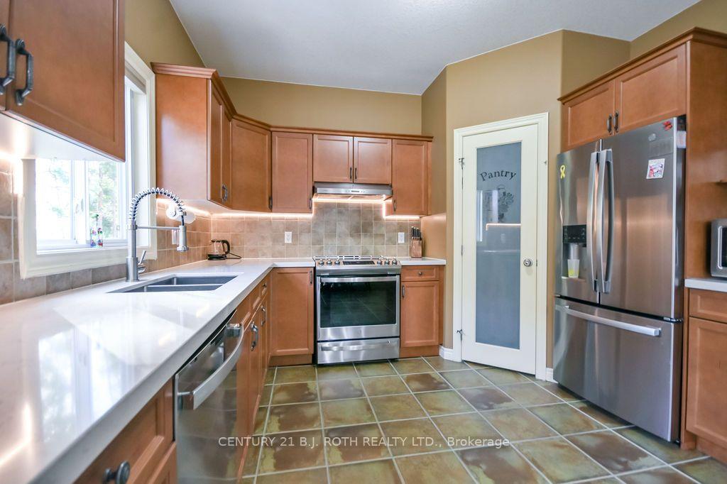 21 Armeda Clow Crescent