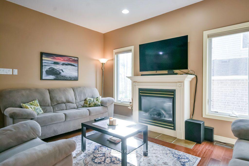 21 Armeda Clow Crescent