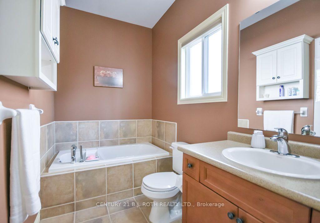 21 Armeda Clow Crescent