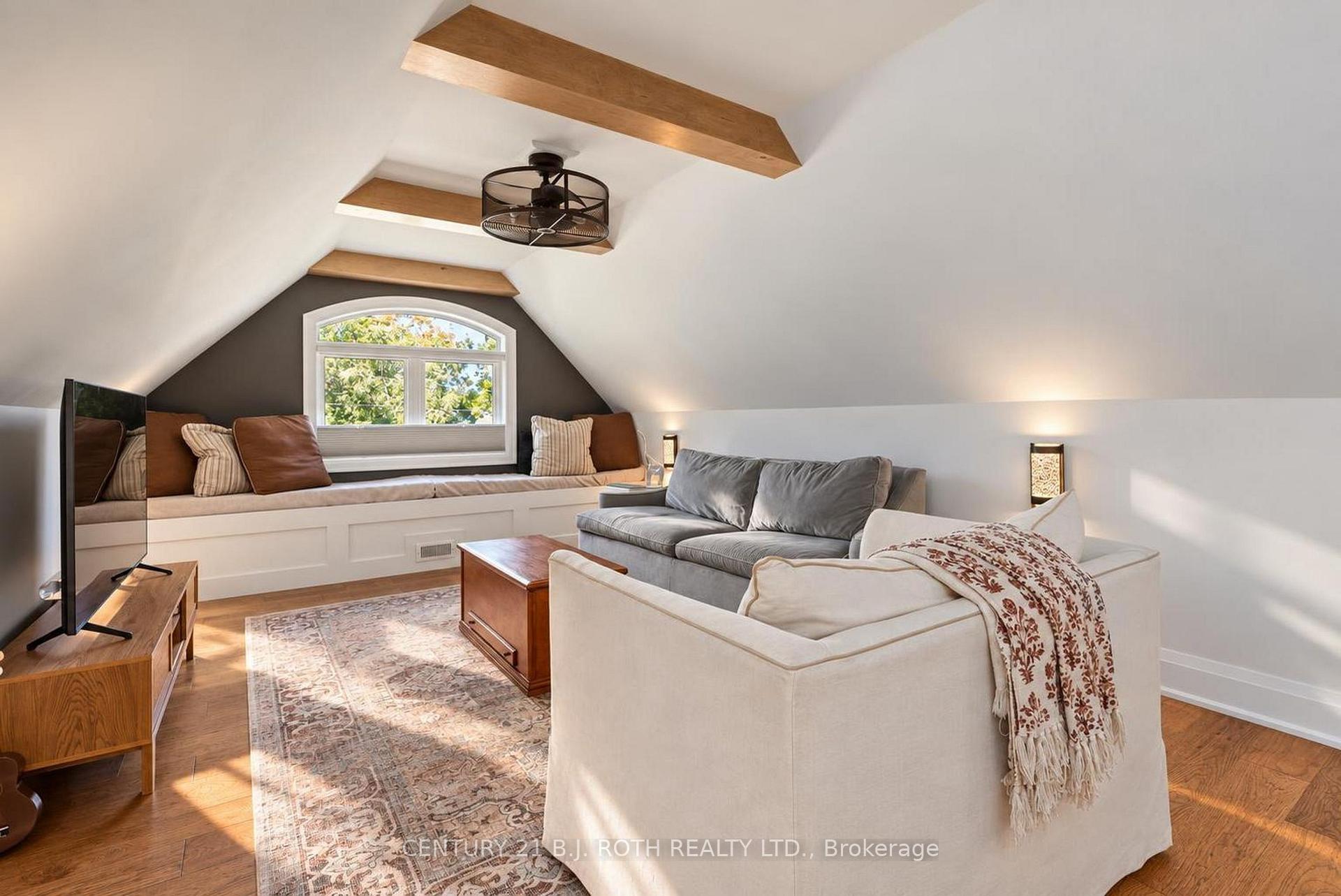 245 SUNNYBRAE Avenue