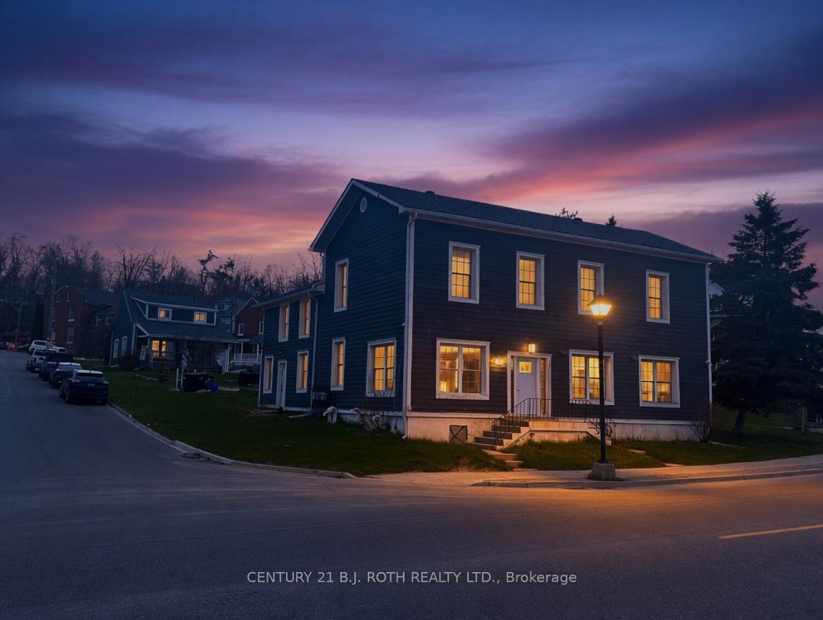 194 Dunlop Street E