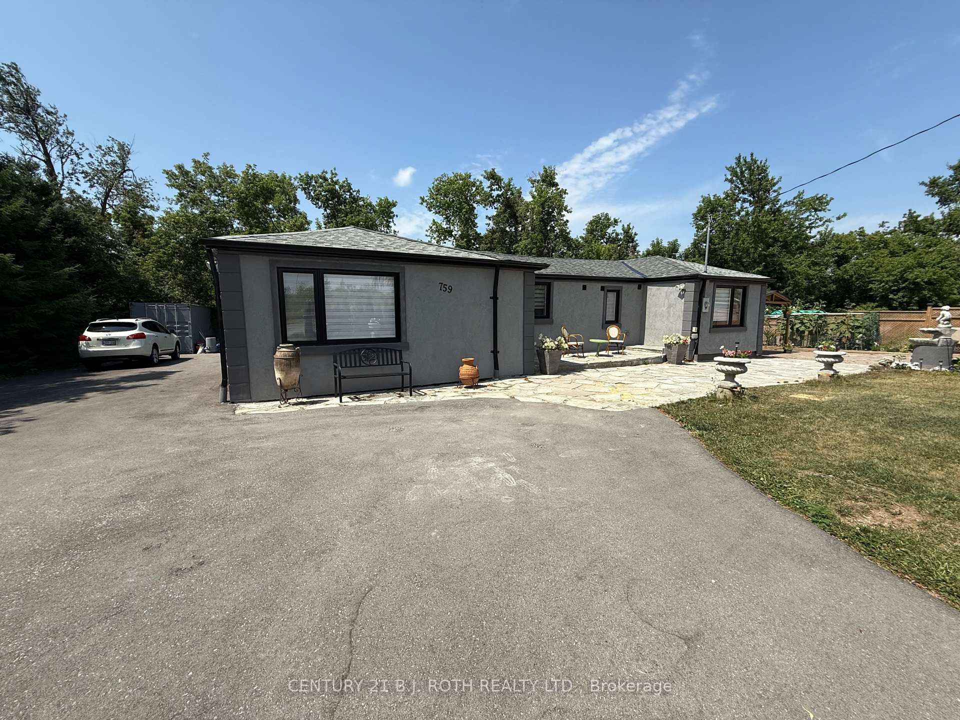 759 Essa Road Upper 2