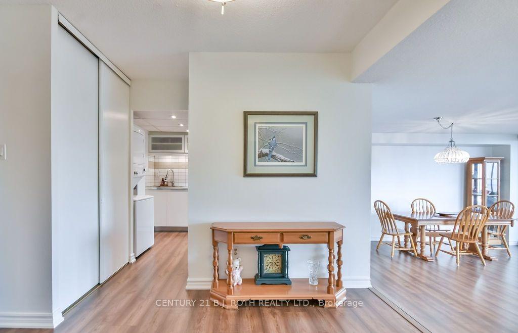 181 Collier Street 405