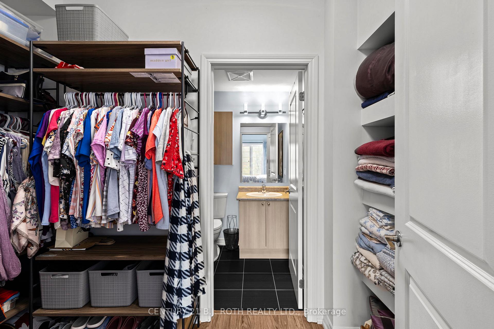 7 GREENWICH Street 407