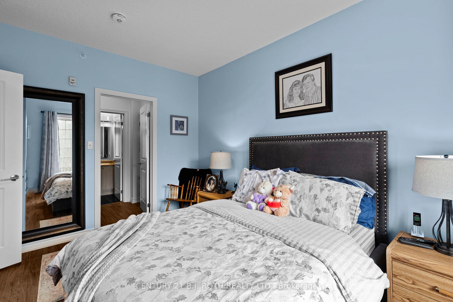7 GREENWICH Street 407