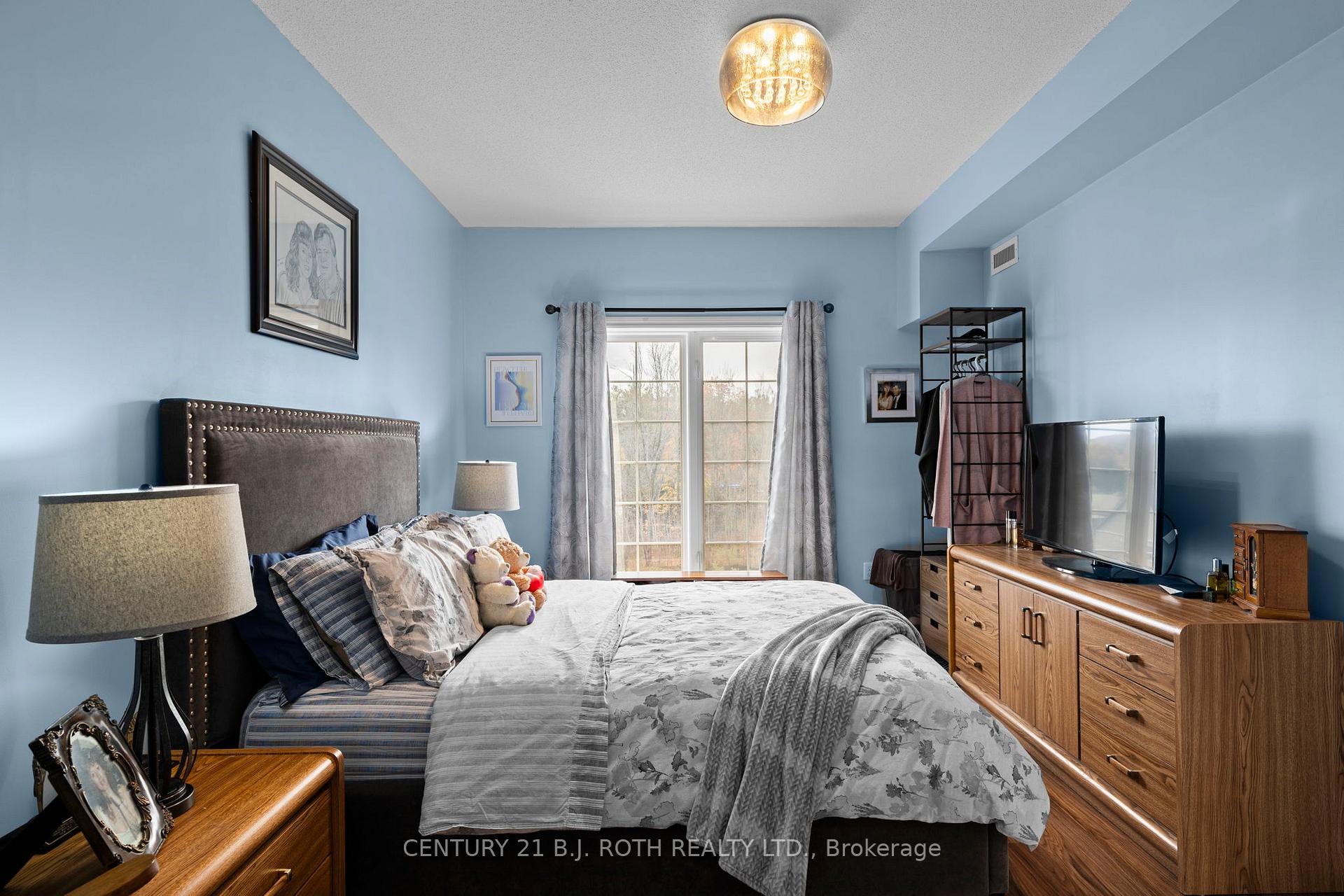 7 GREENWICH Street 407