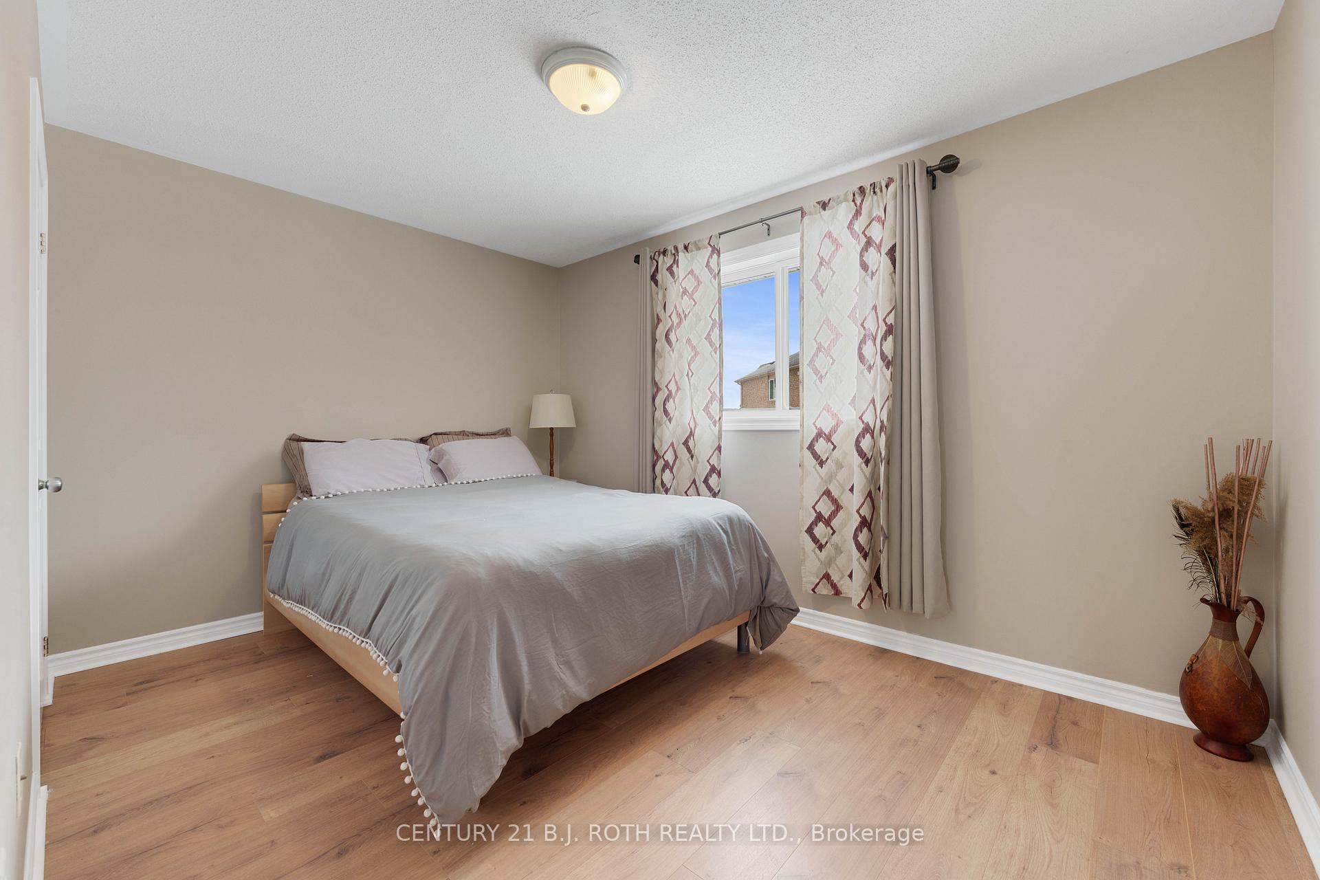 361 Georgian Drive UPPER
