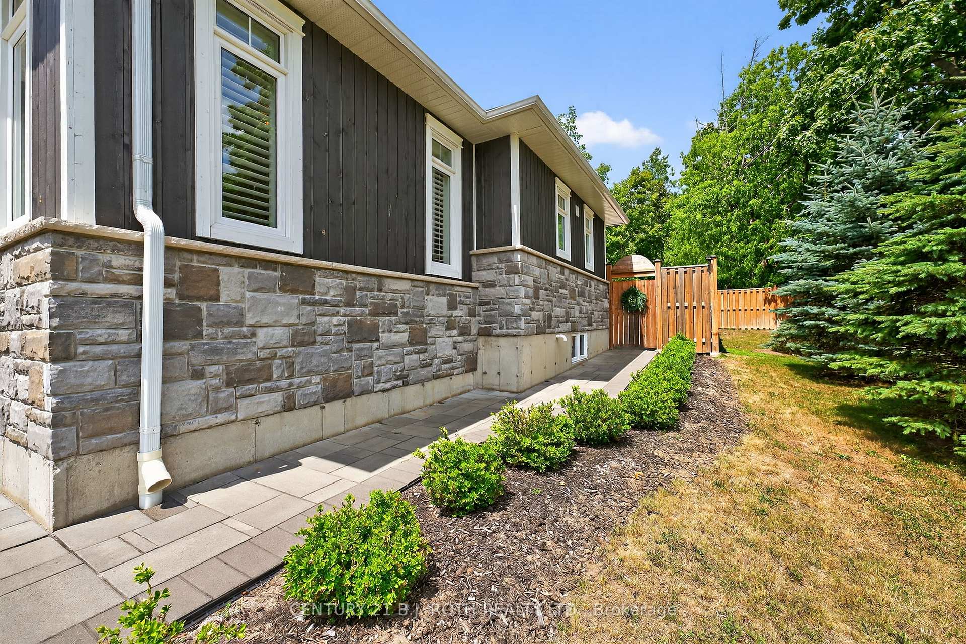 300 Shanty Bay Road