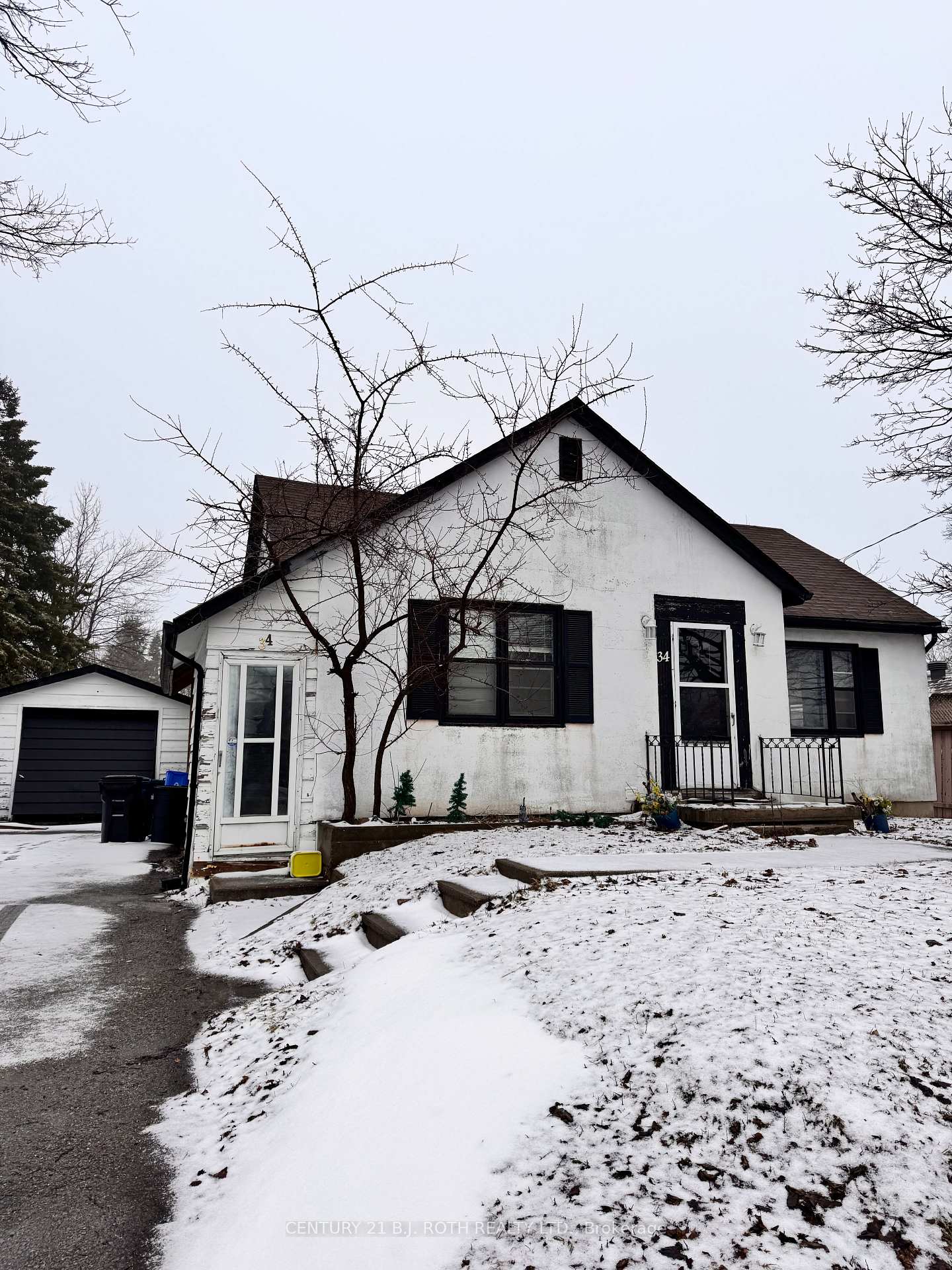 34 Cundles Road E