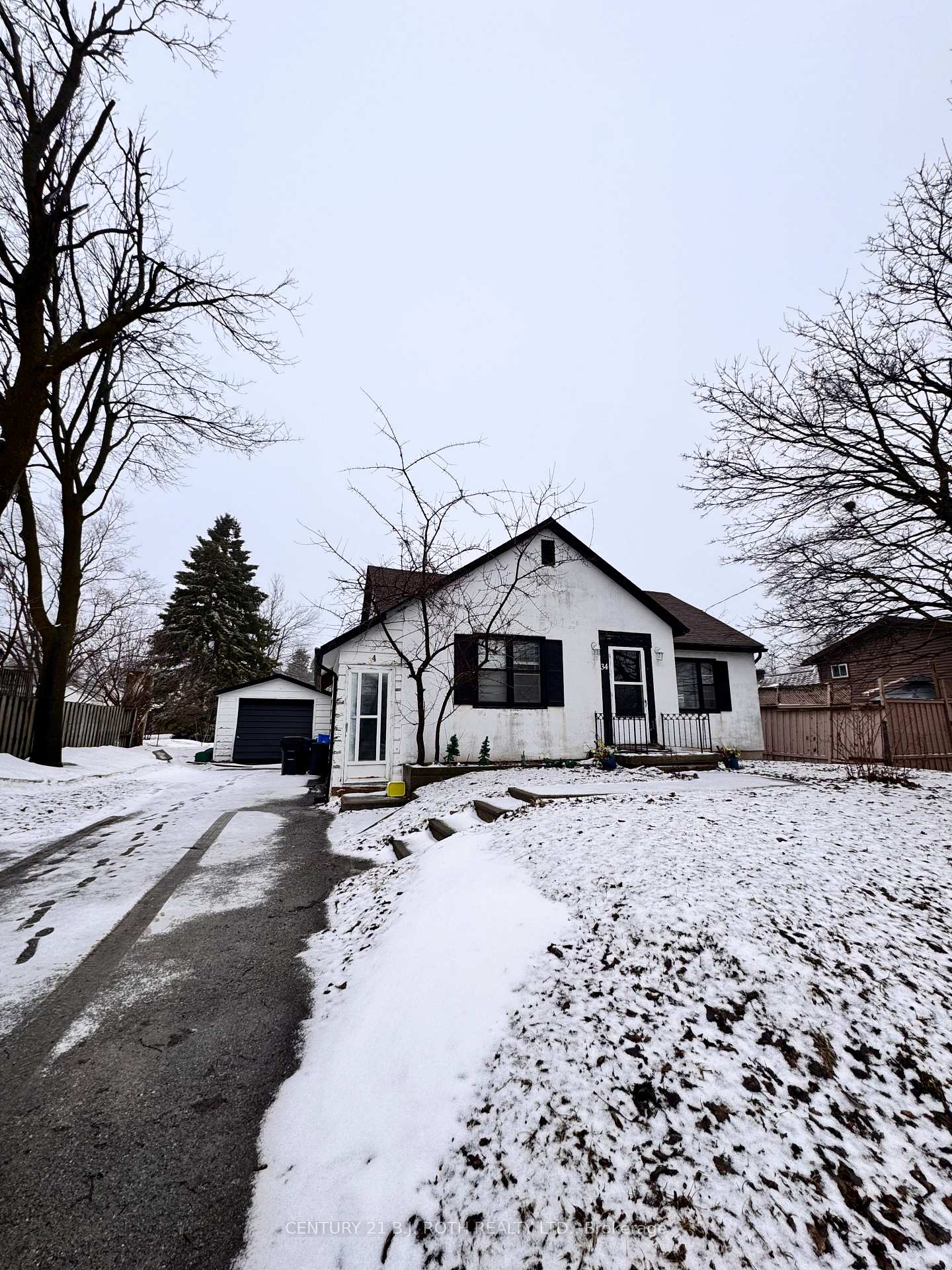 34 Cundles Road E