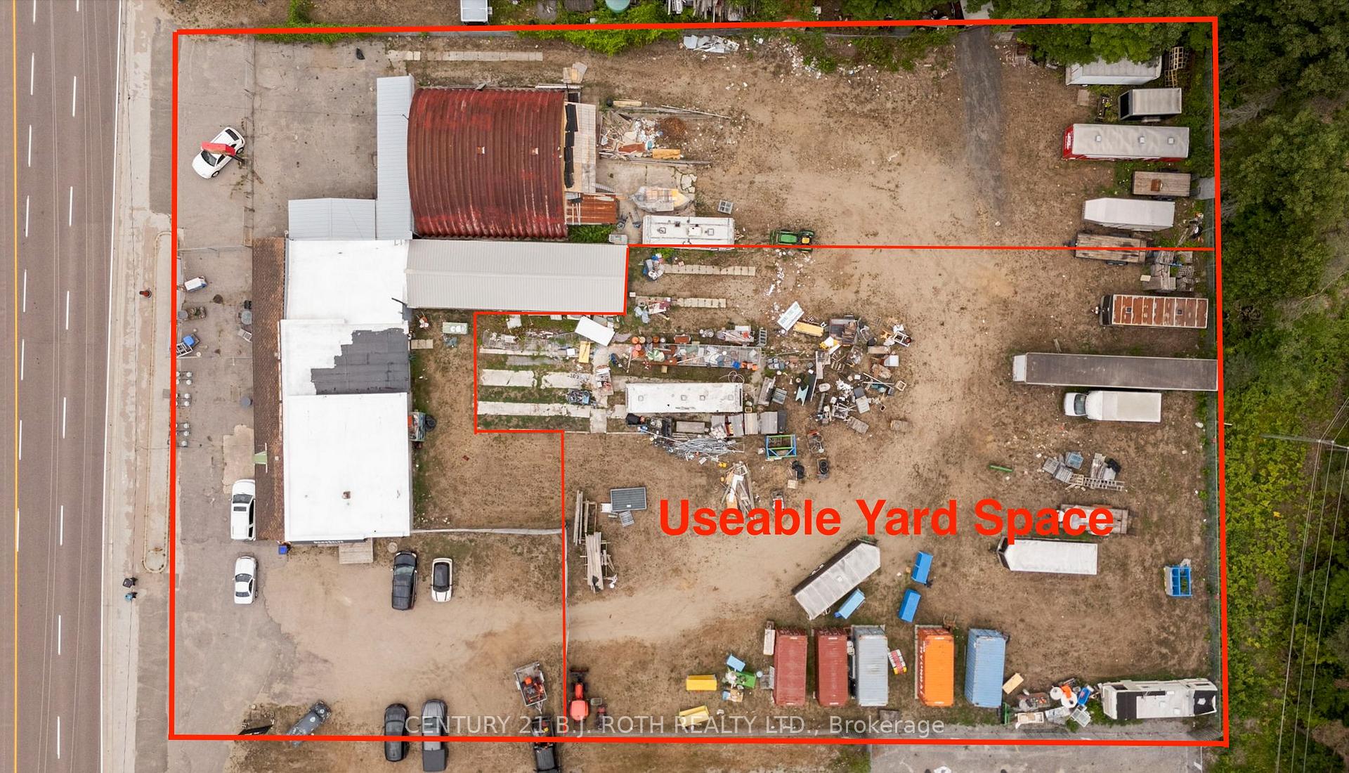 1285 BAYFIELD Street N Yard