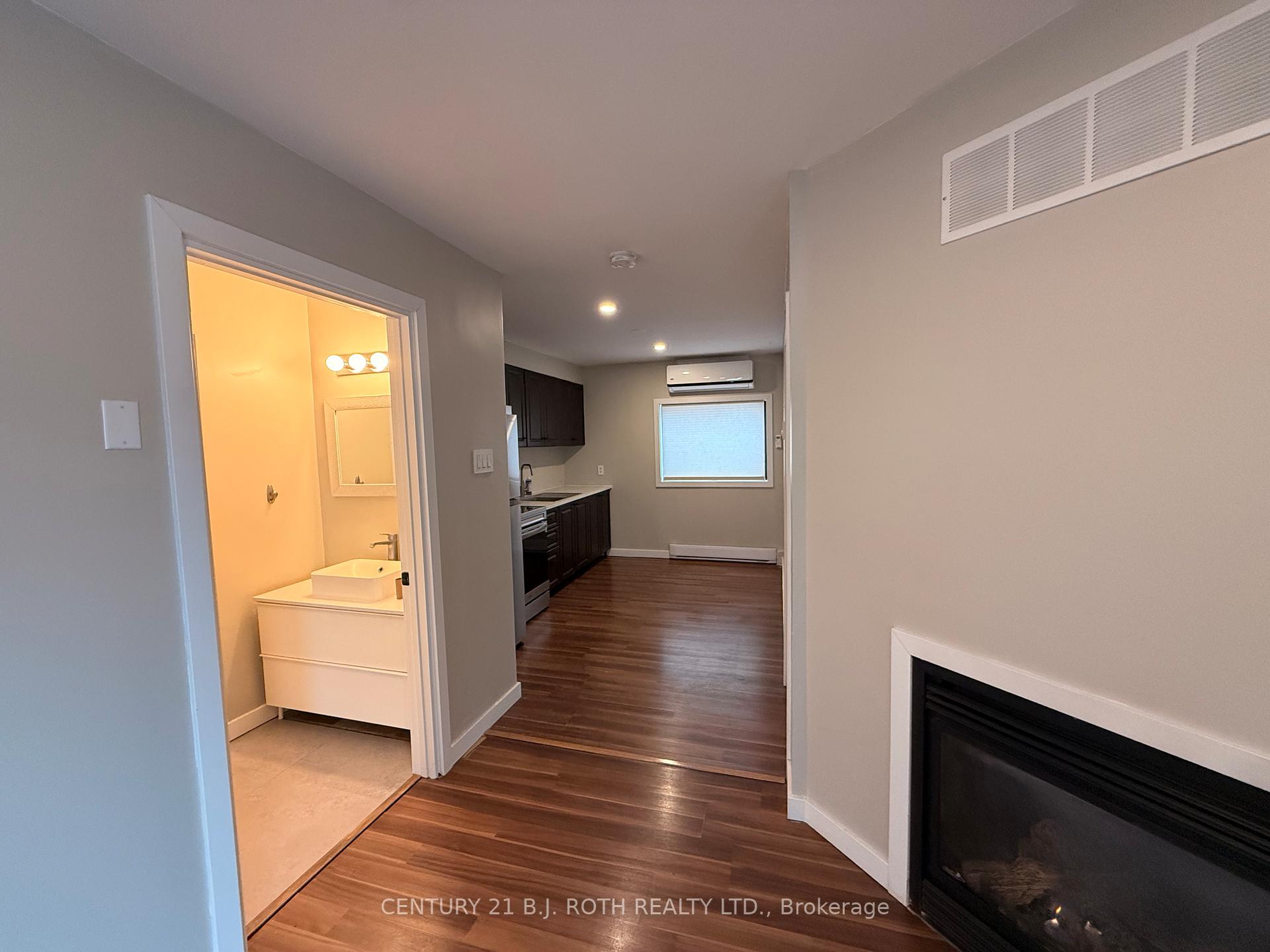 109 Toronto Street Back unit