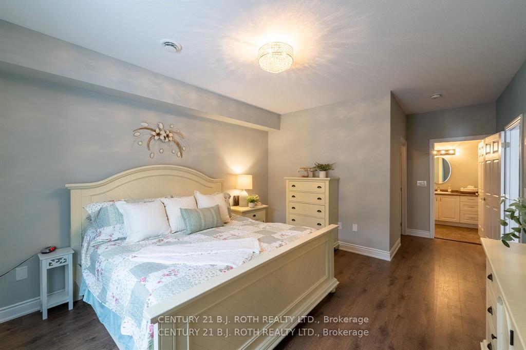251 Lucy Lane