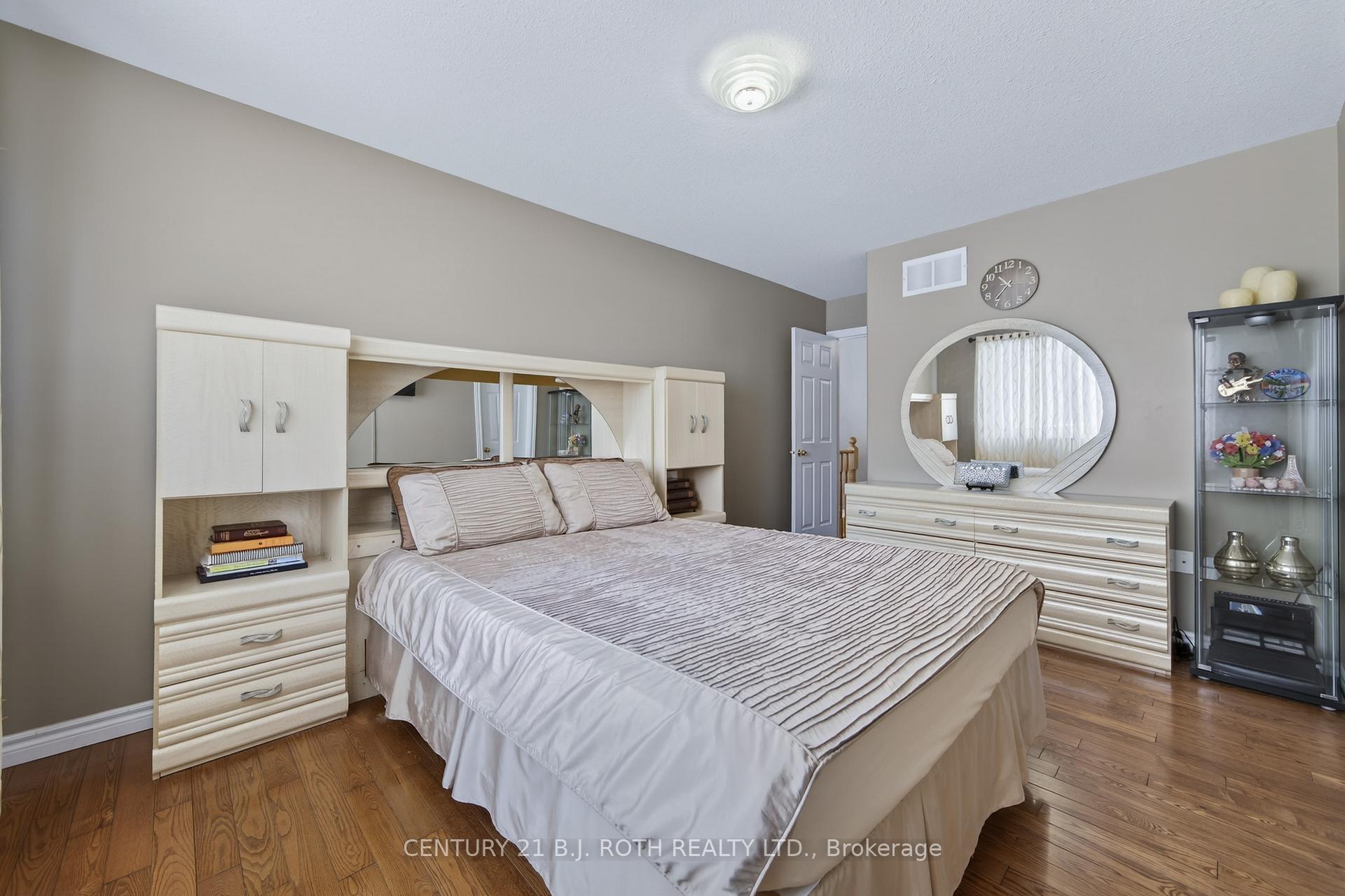 115 Lion's Gate Boulevard