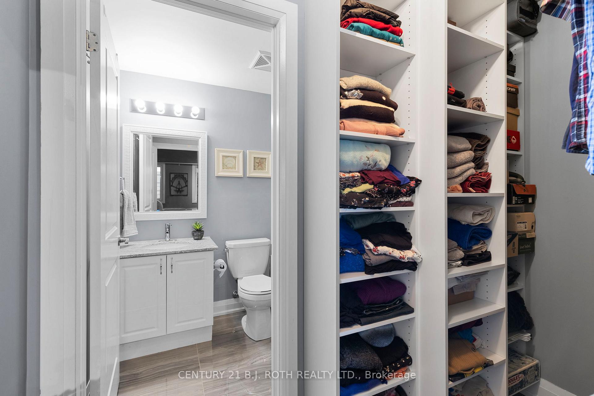 5 Greenwich Street 207