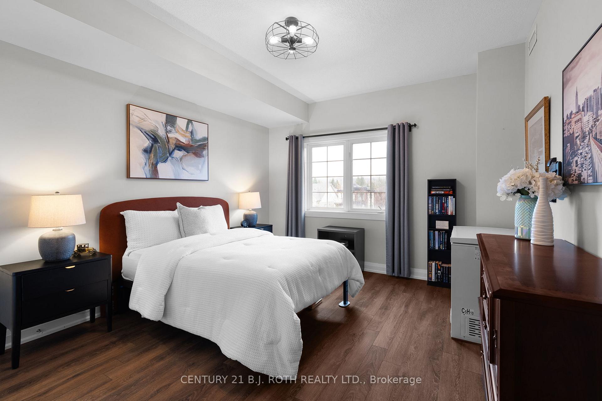5 Greenwich Street 207