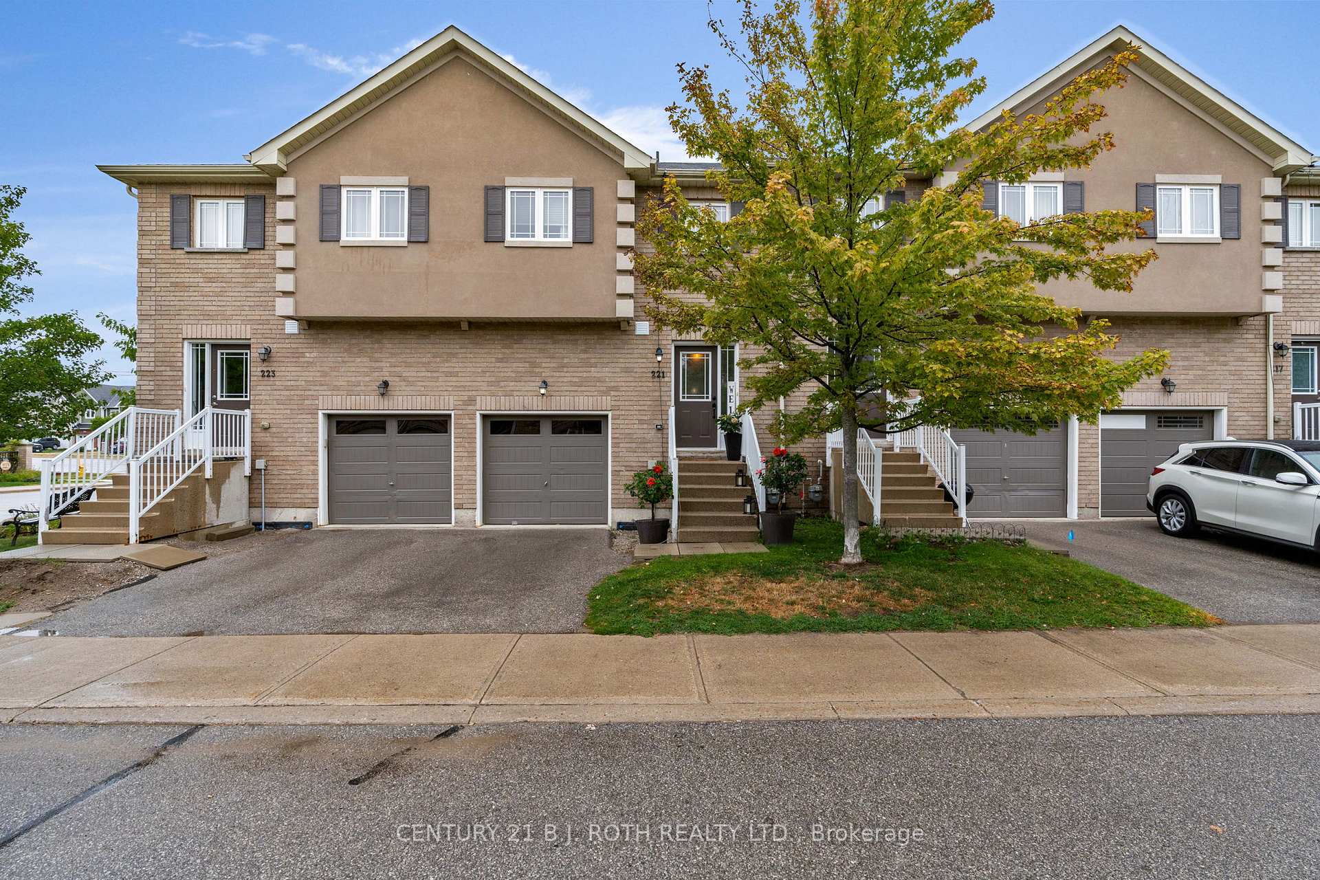 221 Harvie Road