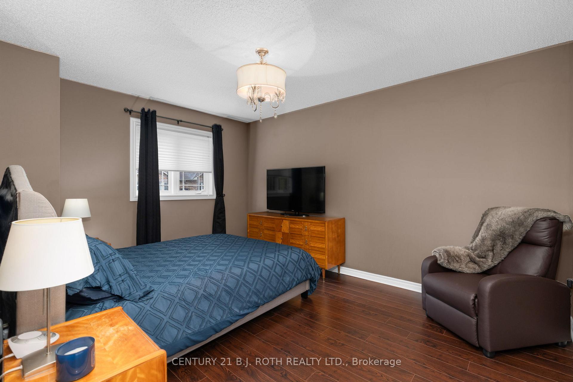 221 Harvie Road