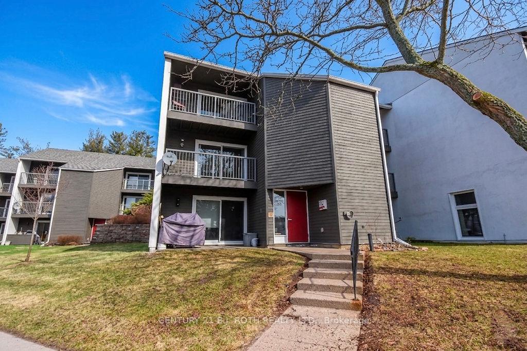 1102 Horseshoe Valley Road 219
