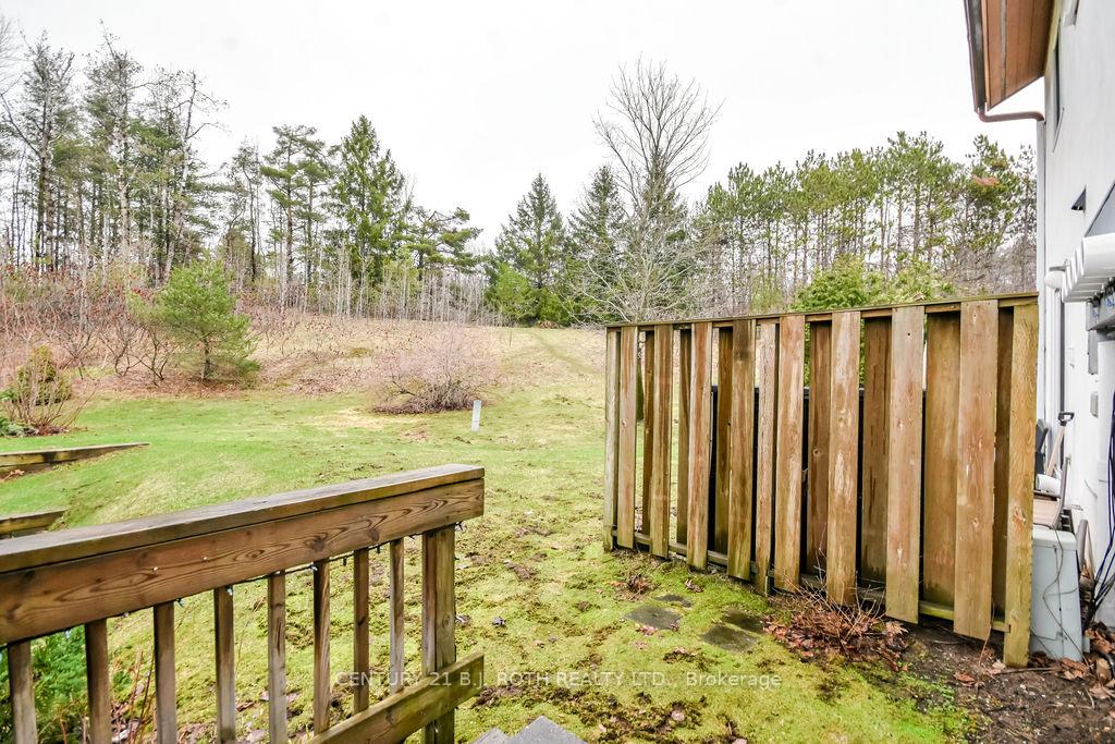 1102 Horseshoe Valley Road 219