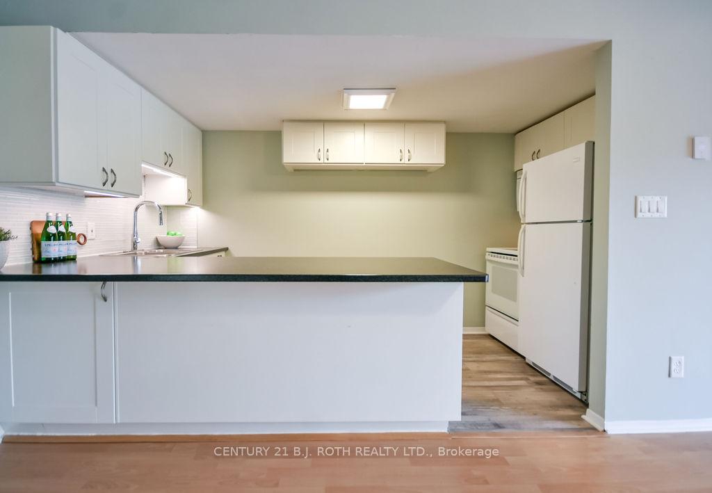 1102 Horseshoe Valley Road 219