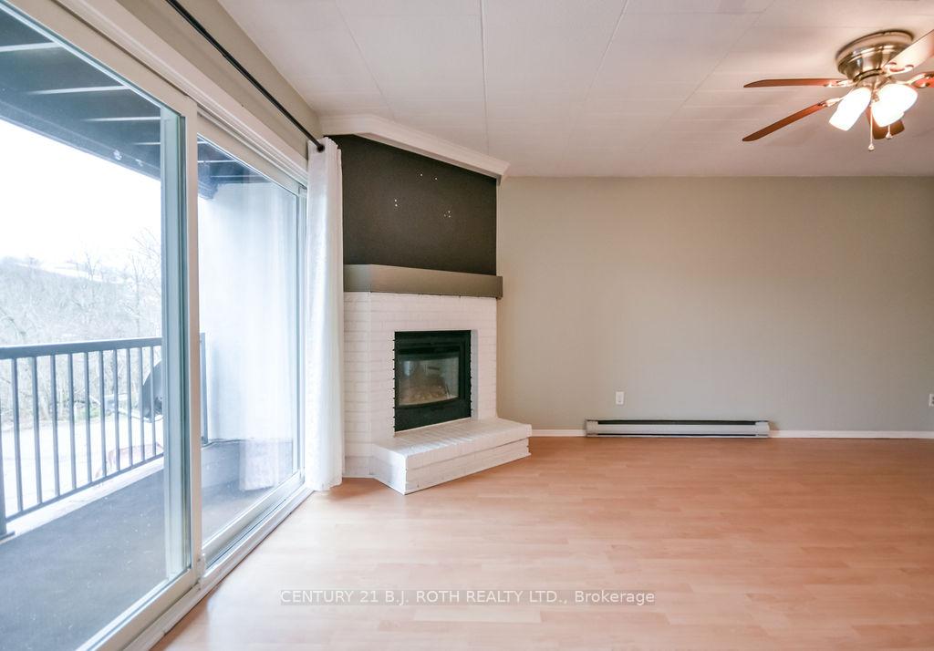 1102 Horseshoe Valley Road 219