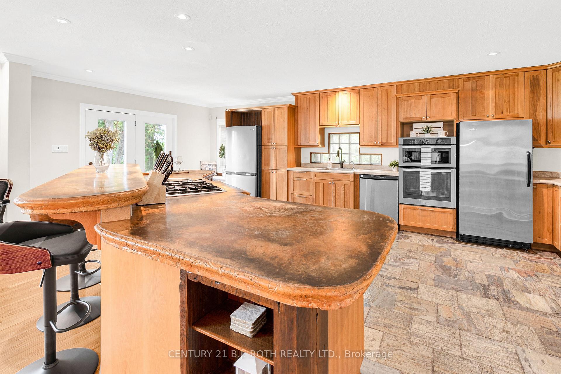 58 White Oaks Road