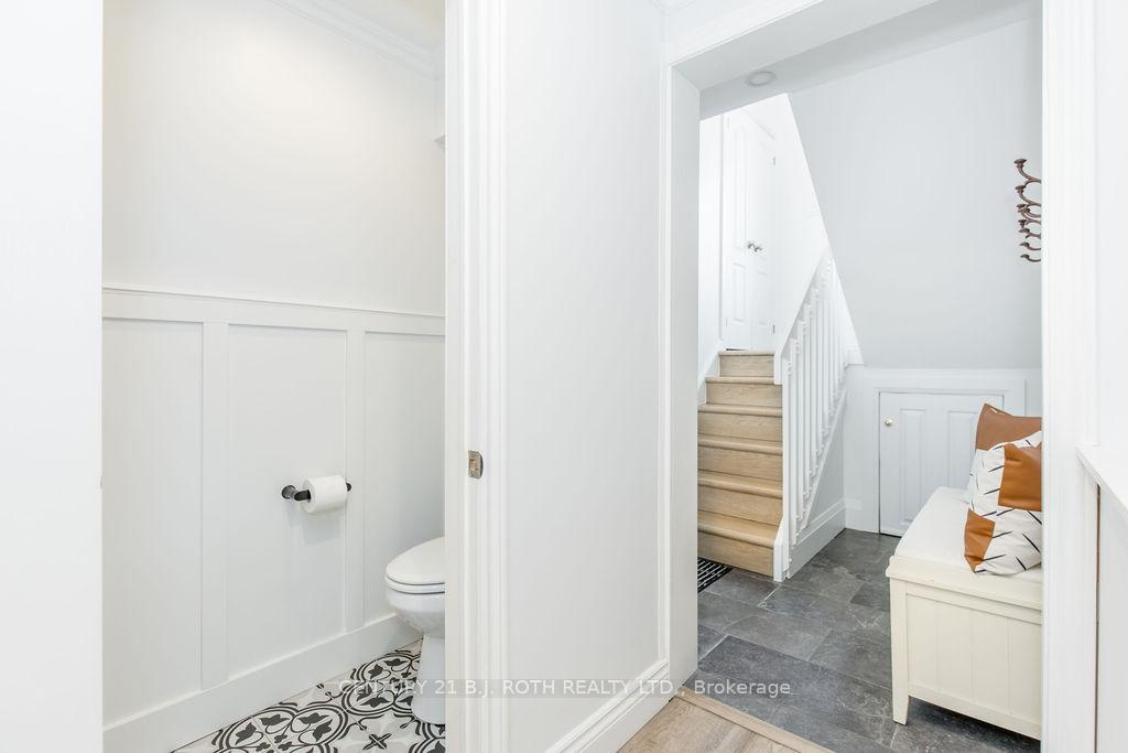 15 Sugarbush Road