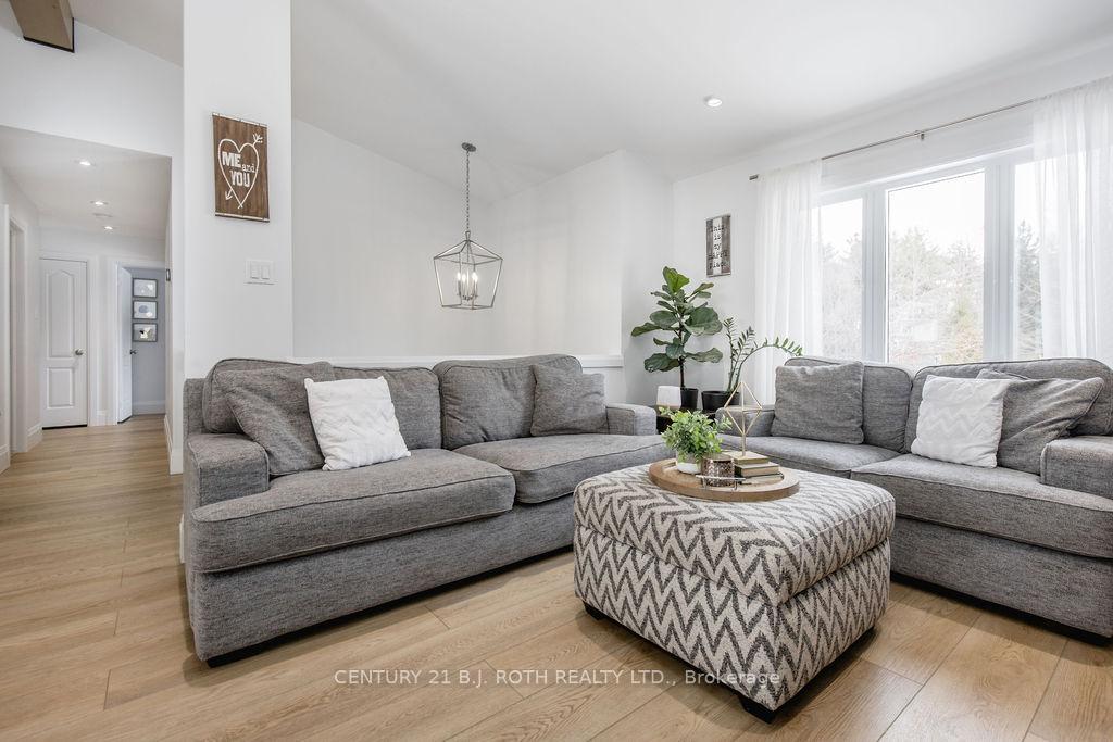 15 Sugarbush Road