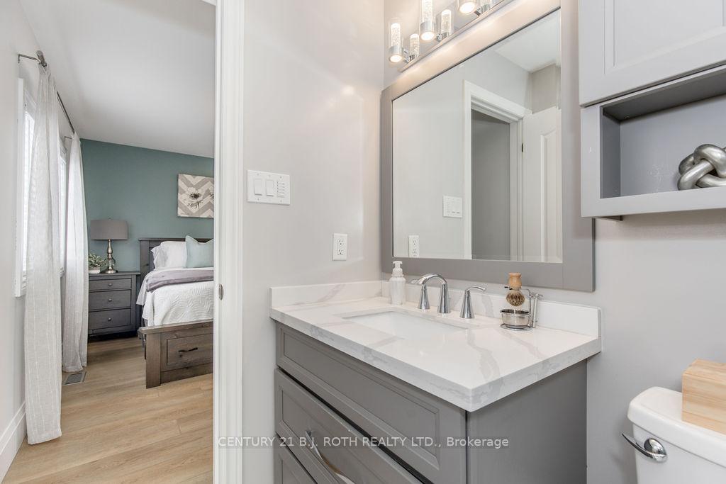 15 Sugarbush Road