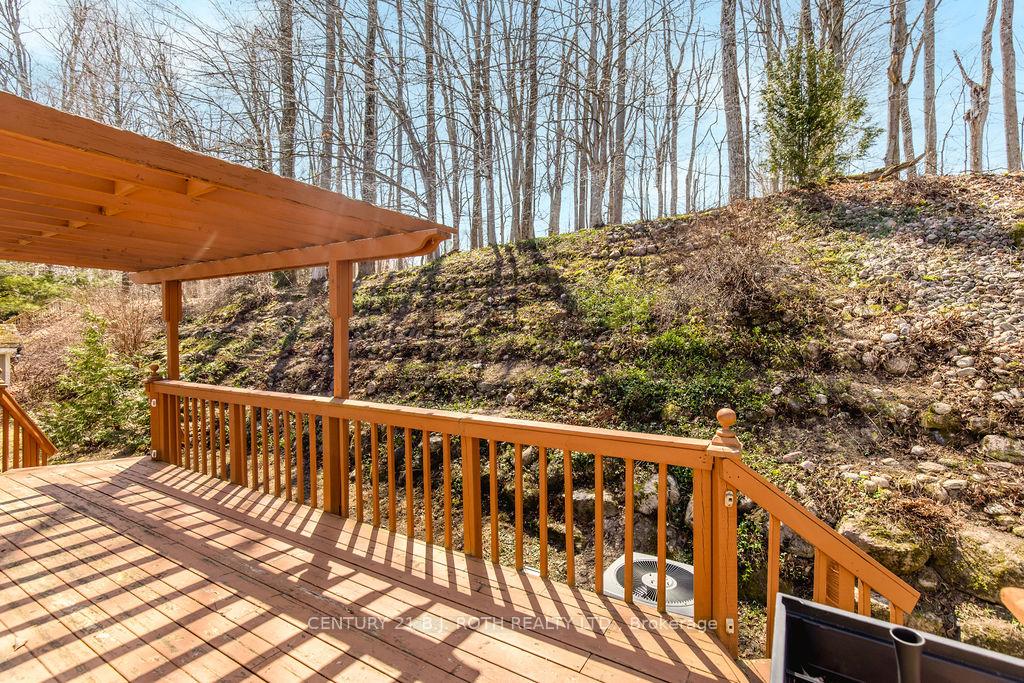 15 Sugarbush Road