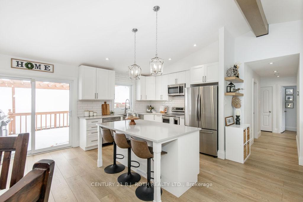 15 Sugarbush Road
