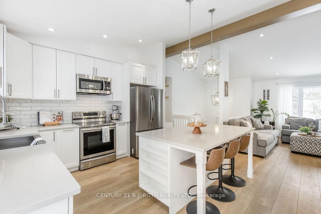 15 Sugarbush Road