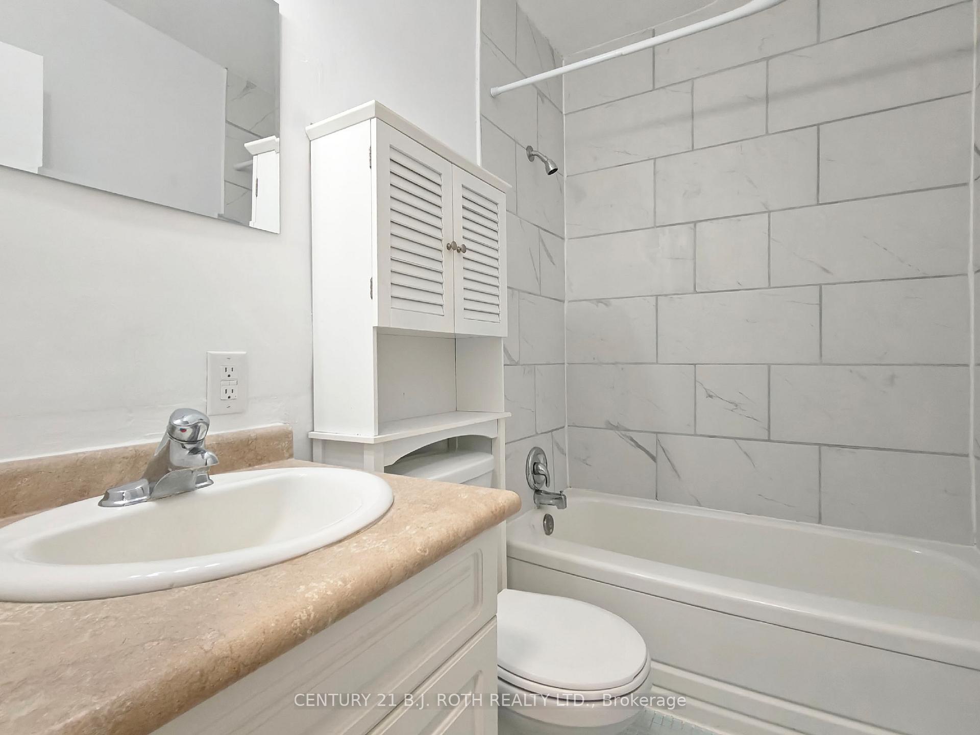 37 Peel Street 405