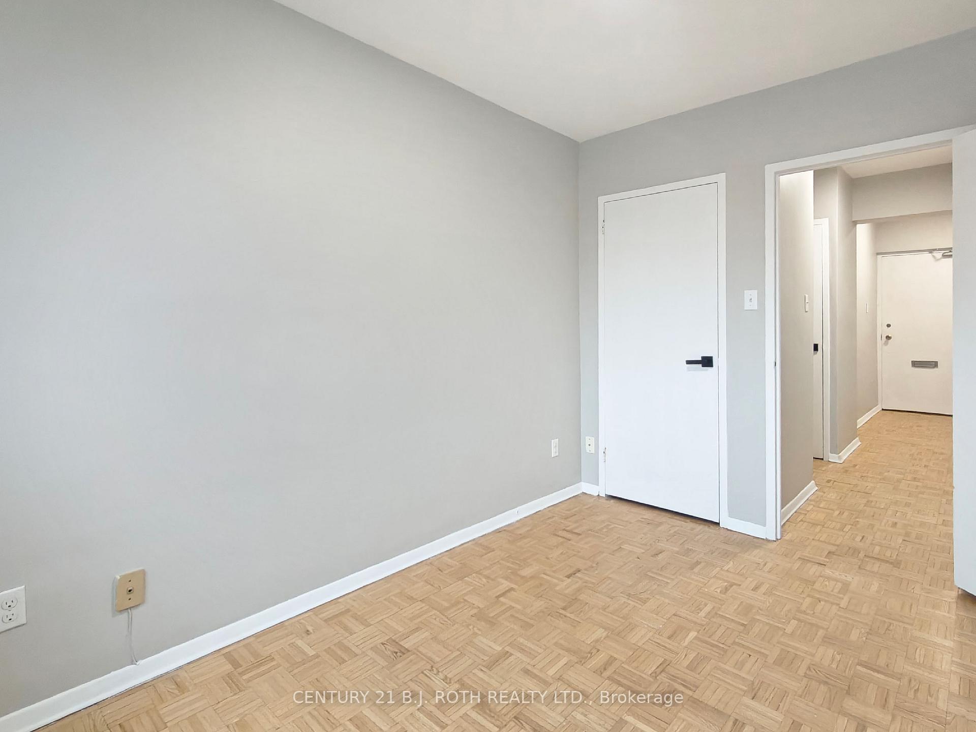 37 Peel Street 405
