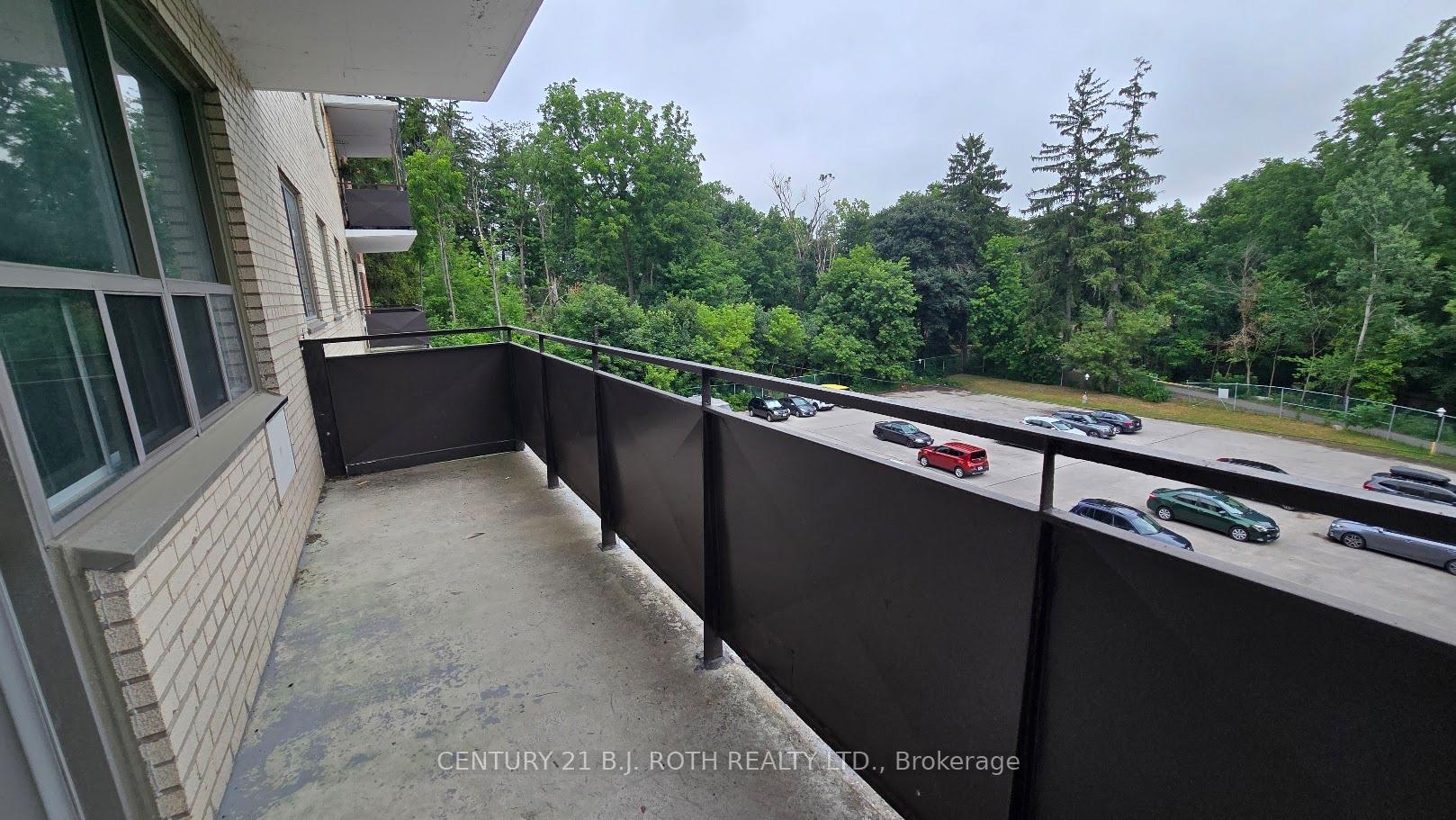 37 Peel Street 405