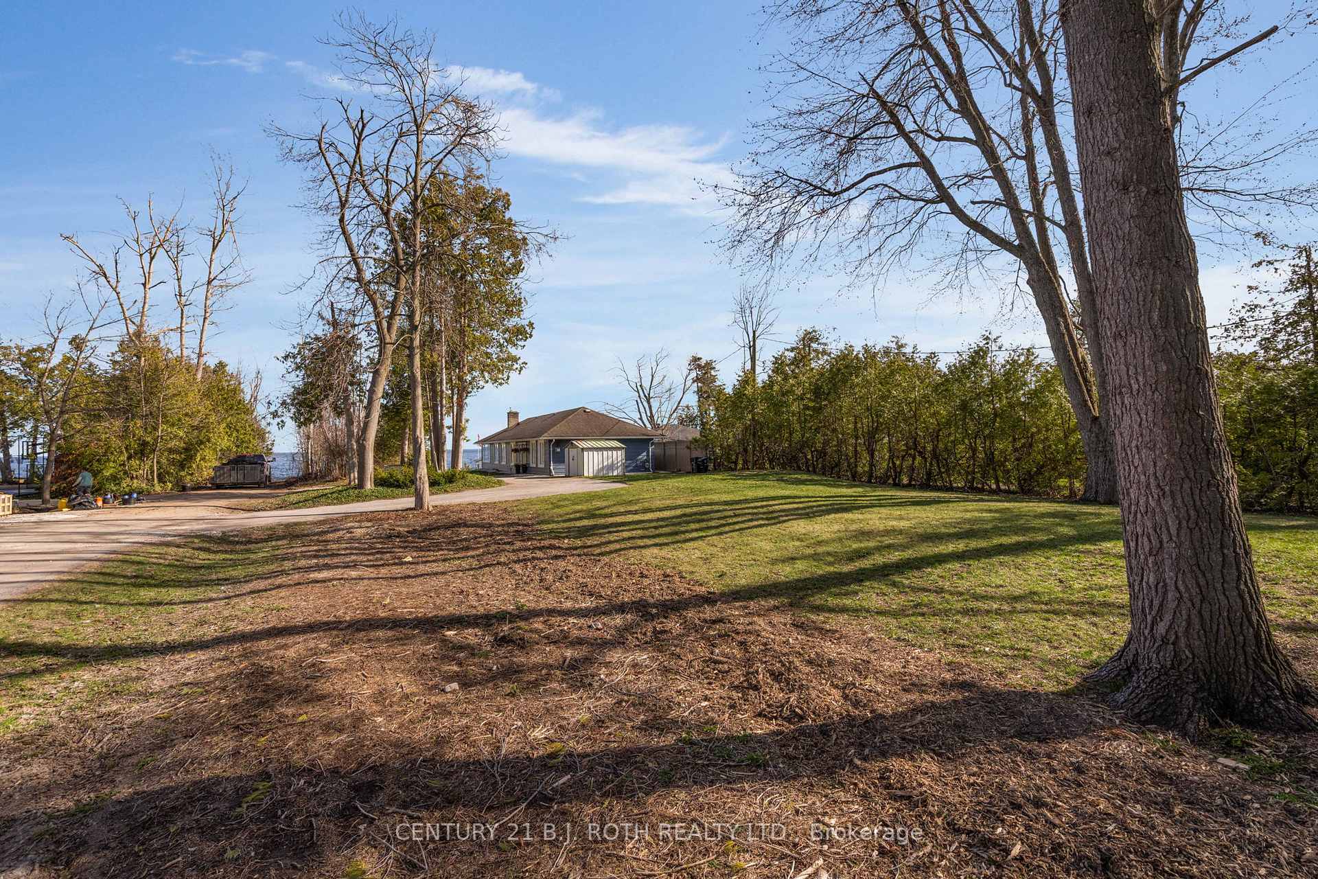 49 Lakeshore Road