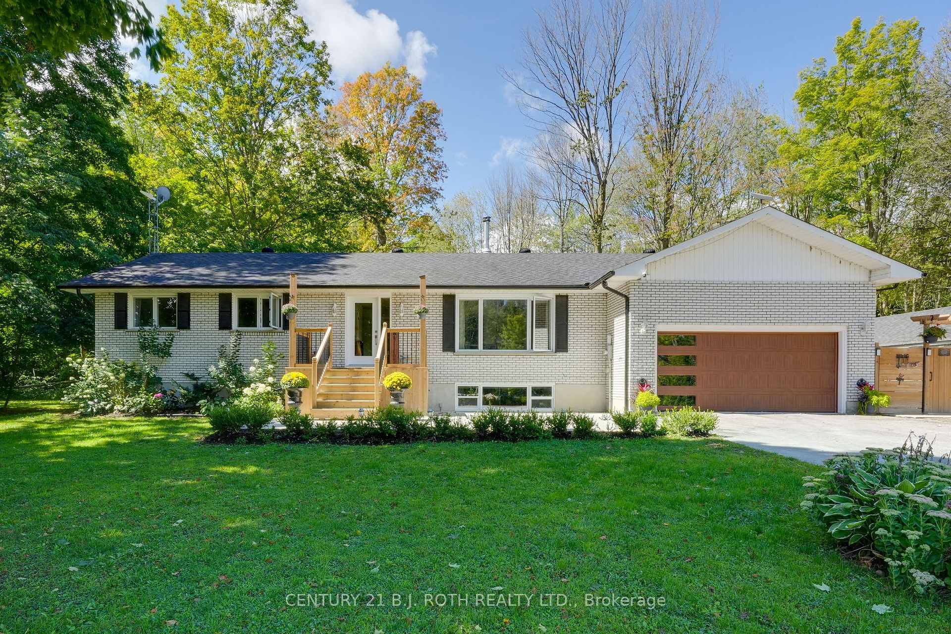 1250 County Road 6 N/A S