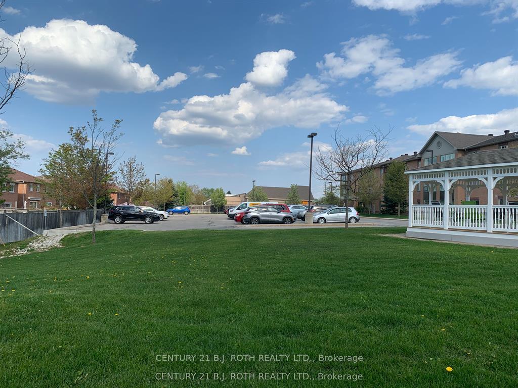 500 Mapleview Drive W 203