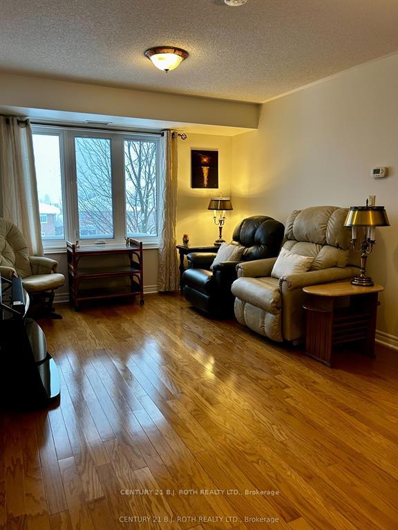 500 Mapleview Drive W 203