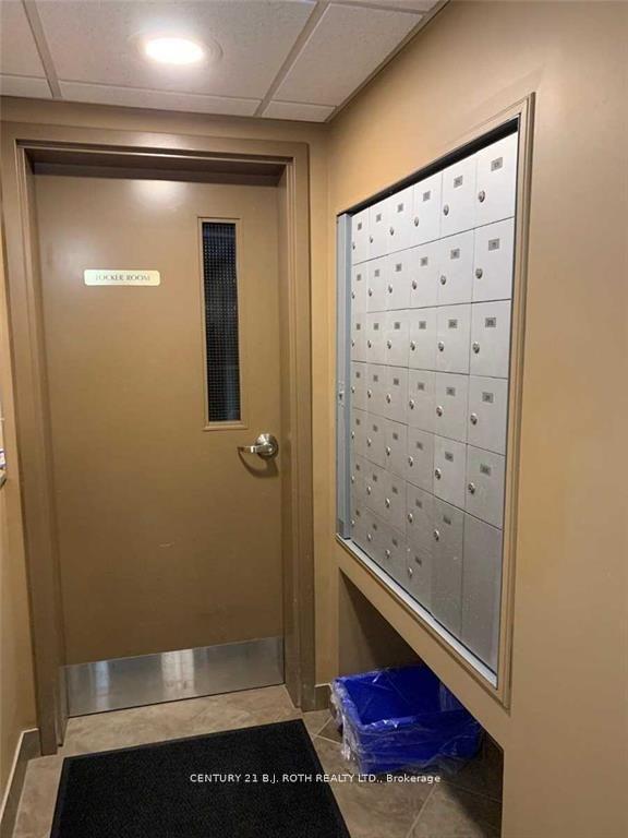 500 Mapleview Drive W 203