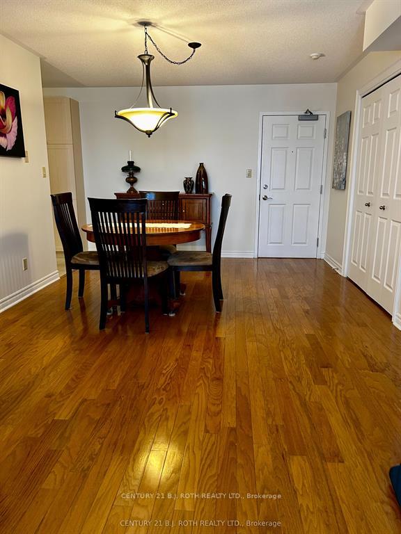 500 Mapleview Drive W 203