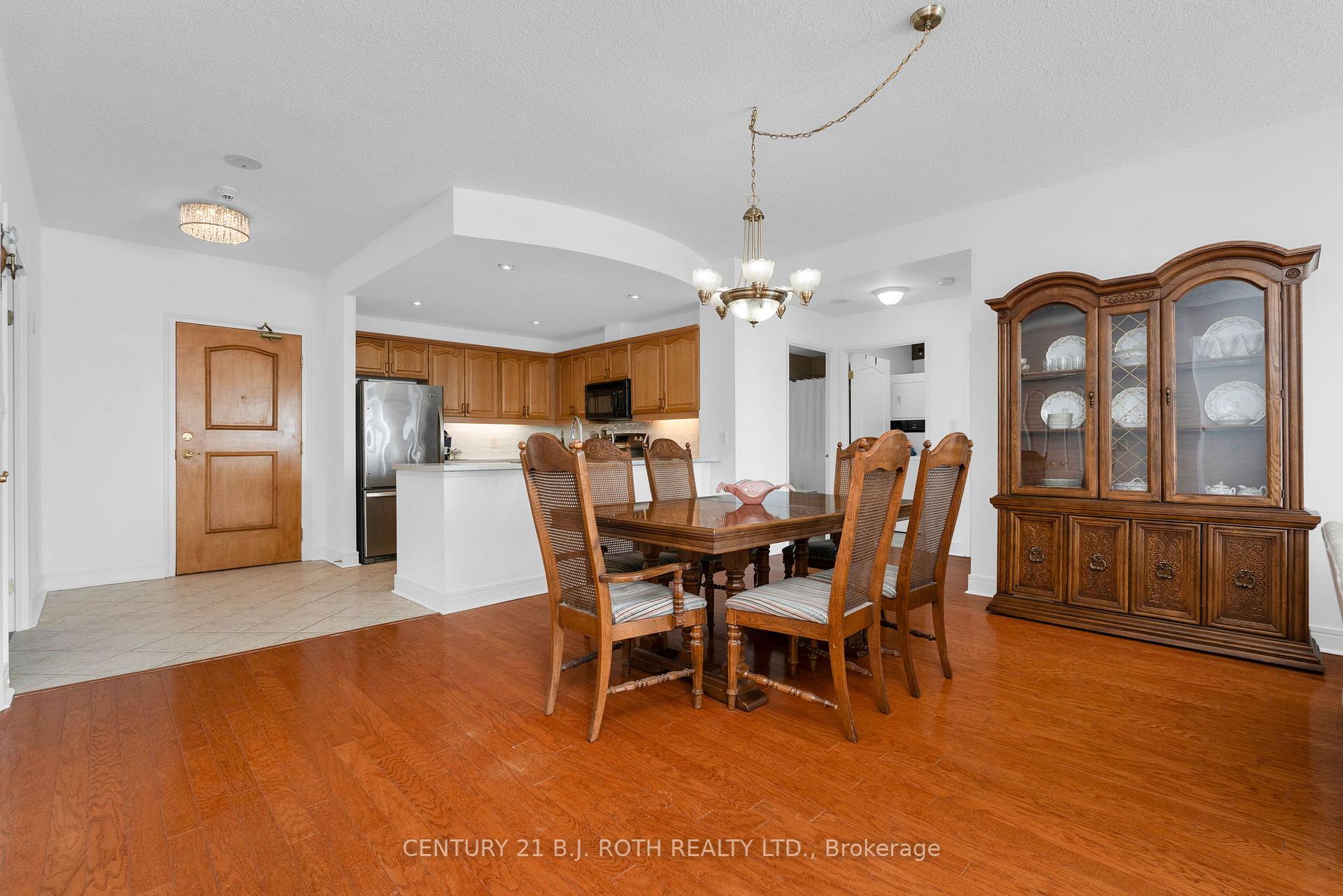 2 Toronto Street 1402