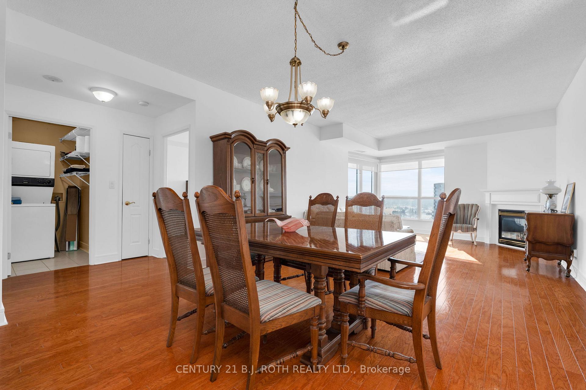 2 Toronto Street 1402