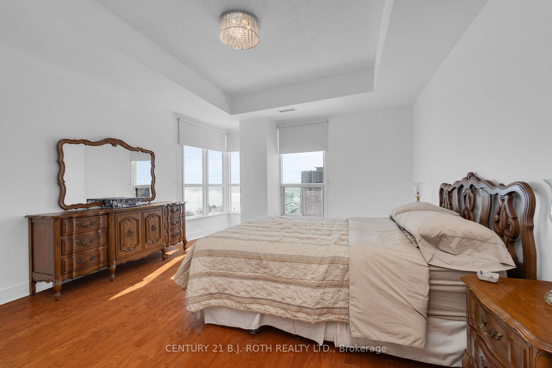 2 Toronto Street 1402