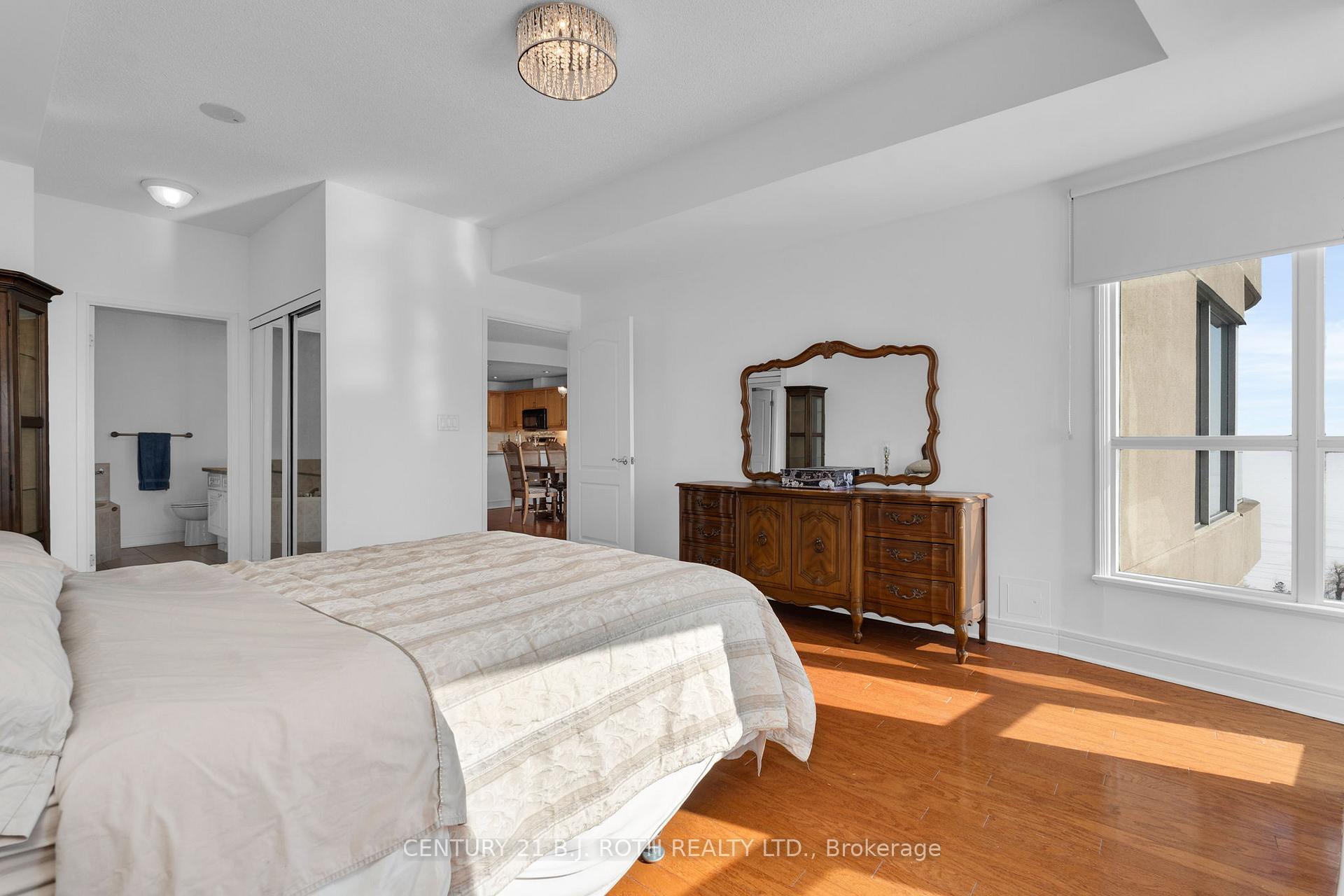 2 Toronto Street 1402