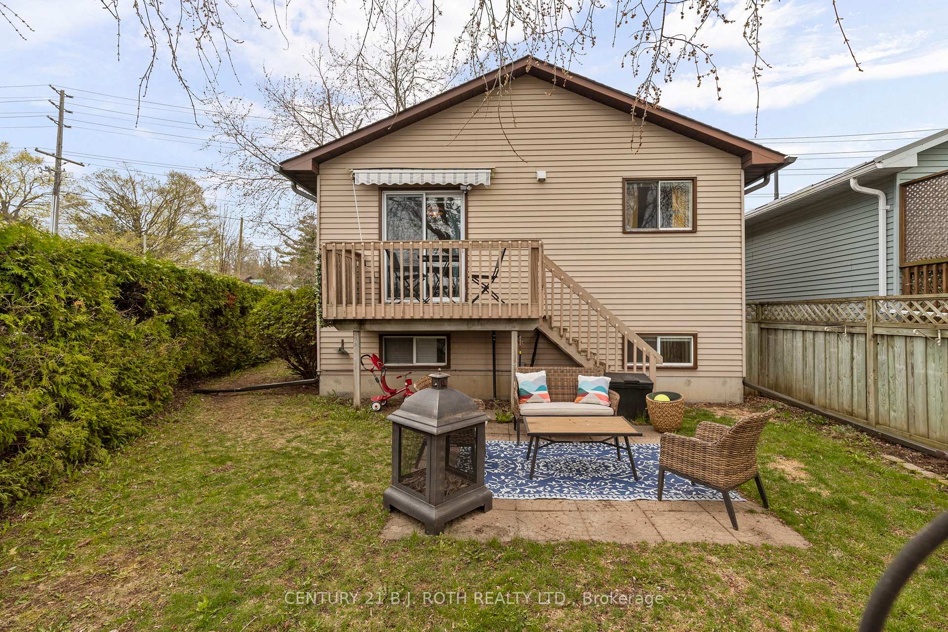 197 Westmount Drive S