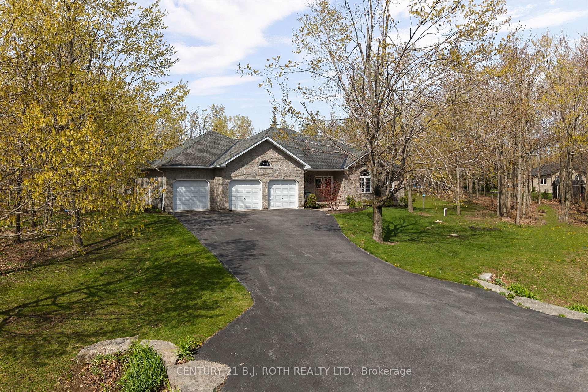 6 Hemlock Crescent