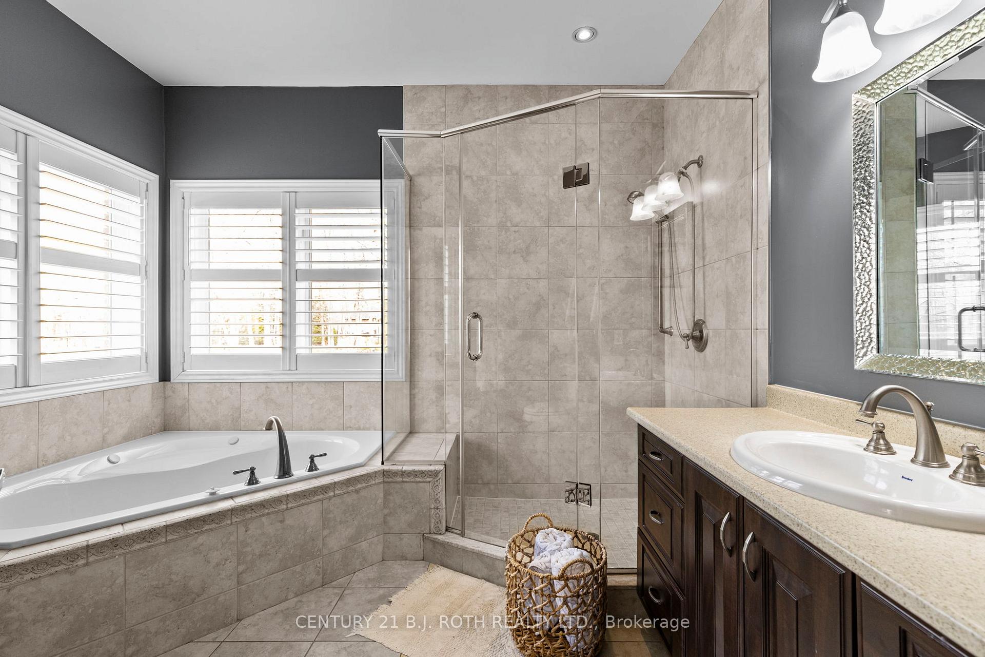 6 Hemlock Crescent
