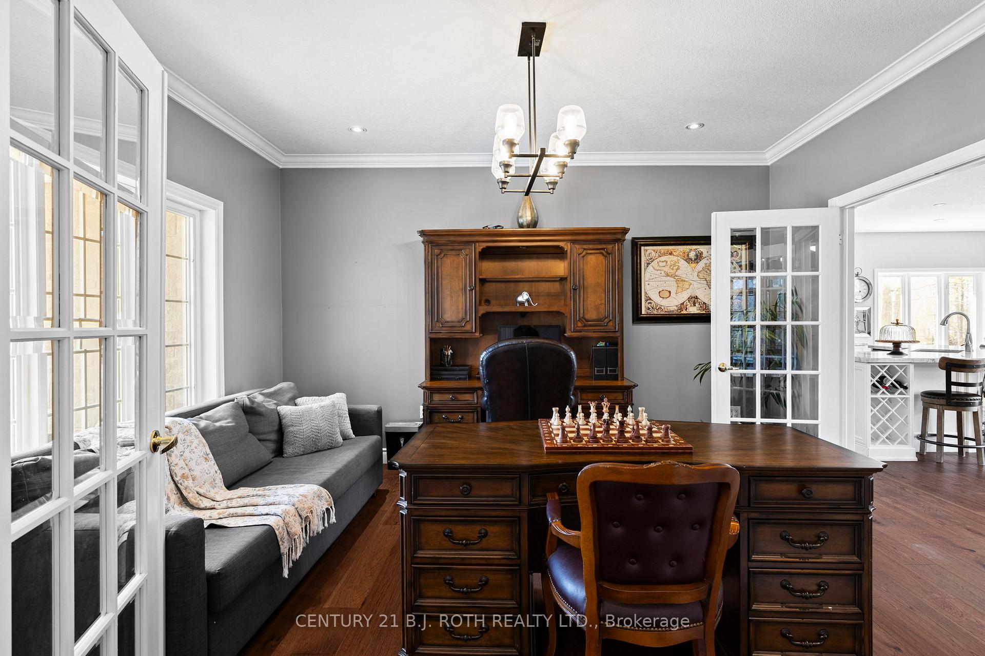 6 Hemlock Crescent
